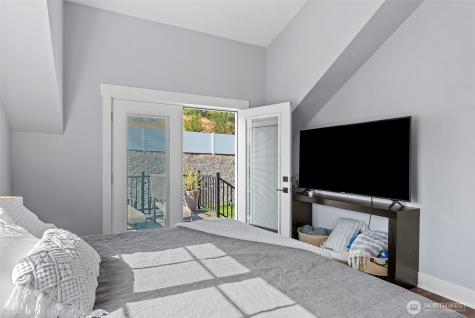 1020 Joni Lane Wenatchee WA 98801