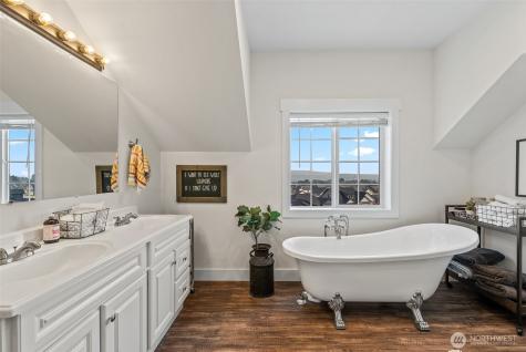 1020 Joni Lane Wenatchee WA 98801