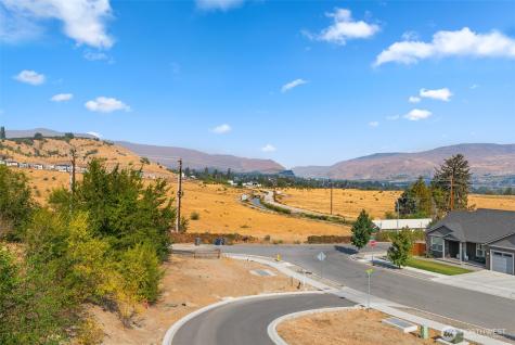 1020 Joni Lane Wenatchee WA 98801