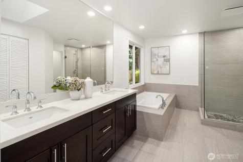 23203 NE 18th Place Sammamish WA 98074