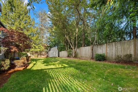 23203 NE 18th Place Sammamish WA 98074