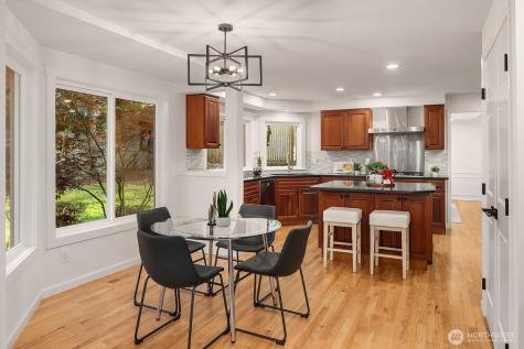 23203 NE 18th Place Sammamish WA 98074