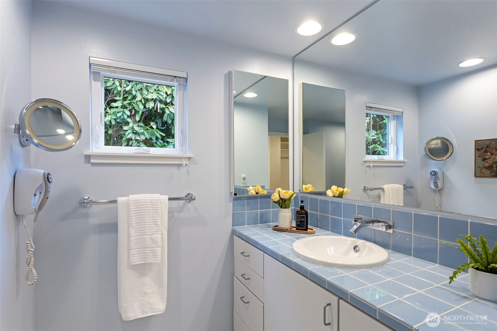 3813 NE 70th Street Seattle WA 98115