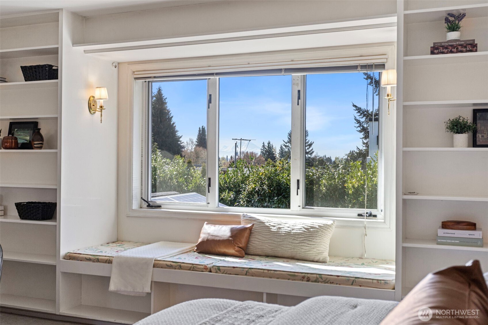 3813 NE 70th Street Seattle WA 98115