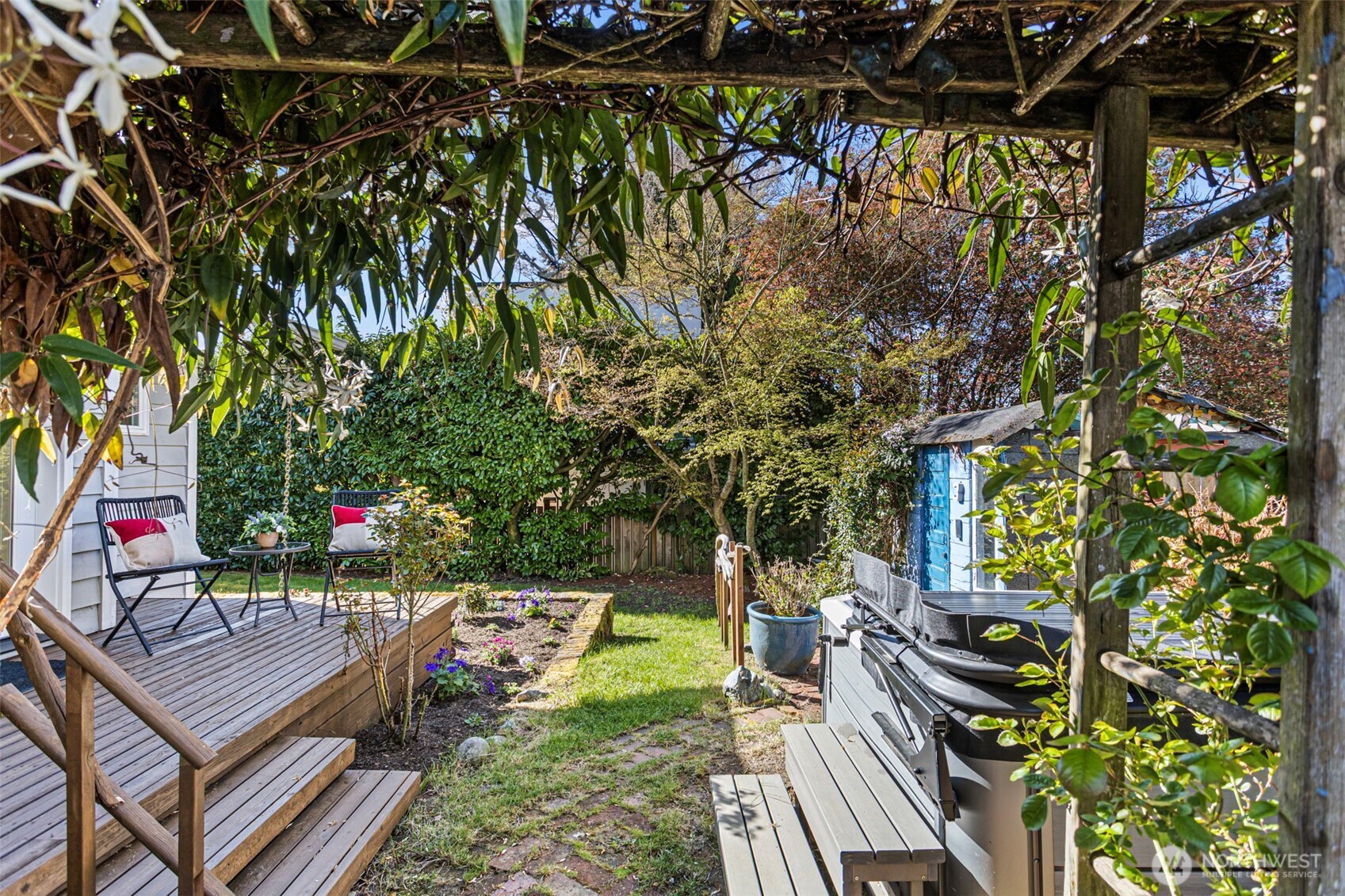 3813 NE 70th Street Seattle WA 98115