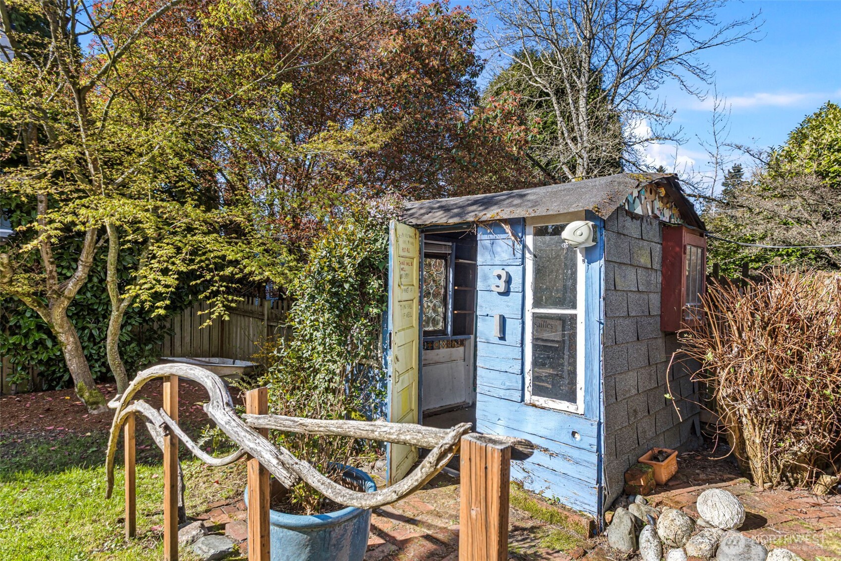 3813 NE 70th Street Seattle WA 98115
