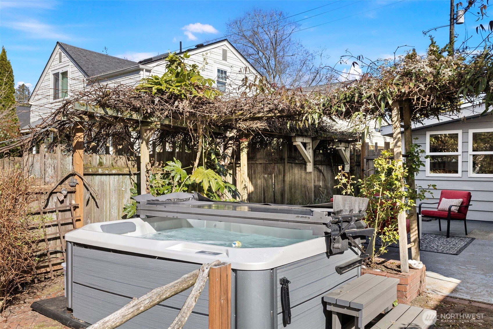 3813 NE 70th Street Seattle WA 98115