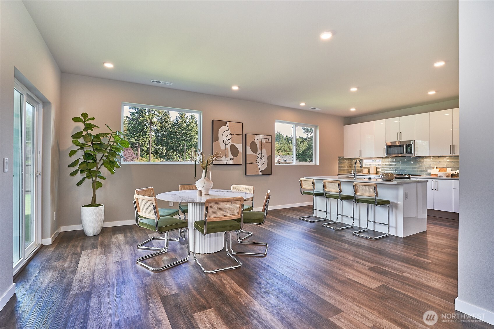 13811 Brookdale Lane E Tacoma WA 98445