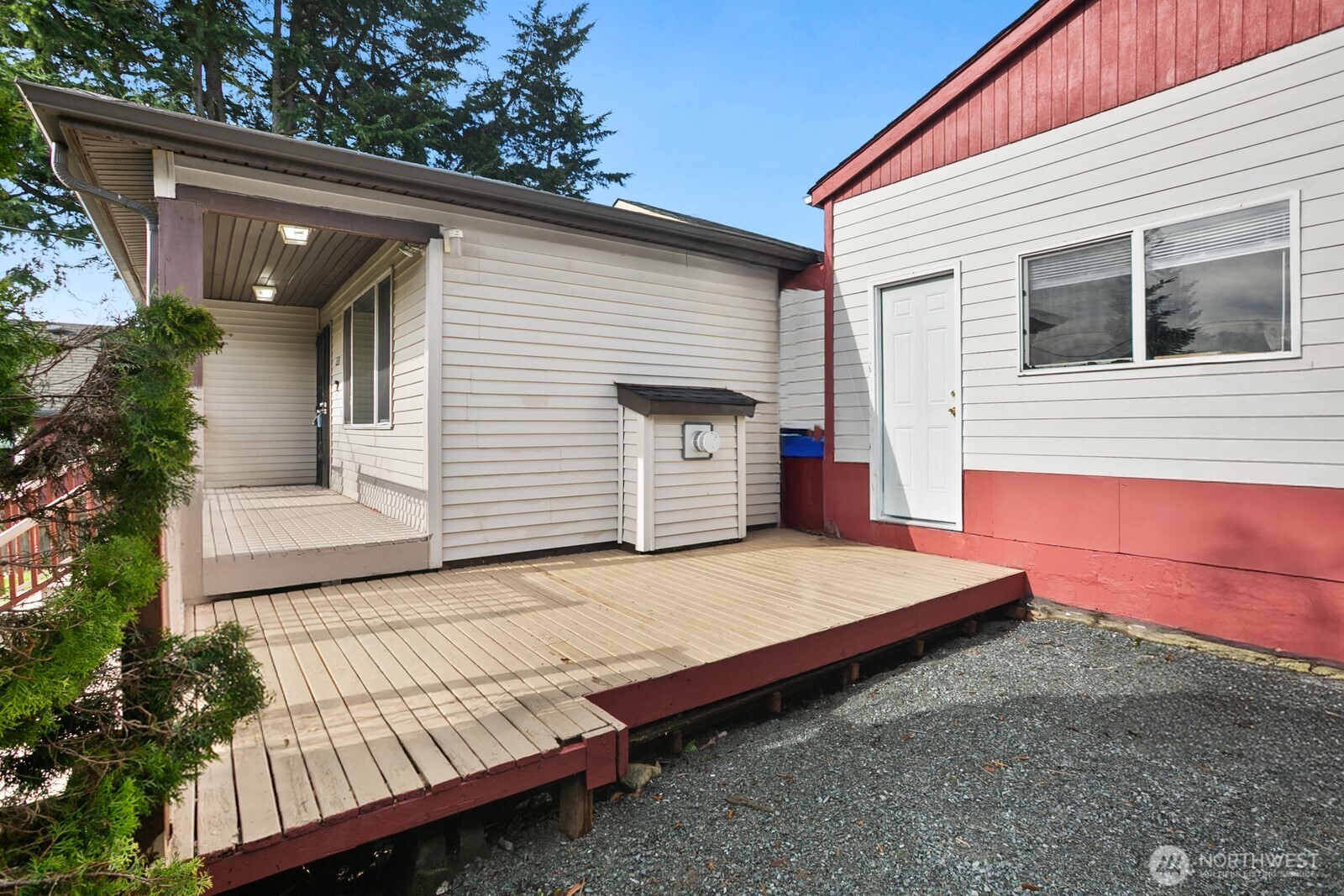 1520 S Bennett Street Seattle WA 98108