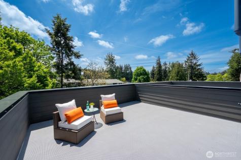 18028 10th Avenue NE Shoreline WA 98155