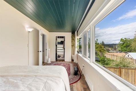 1114 Marguerite Avenue Bremerton WA 98337