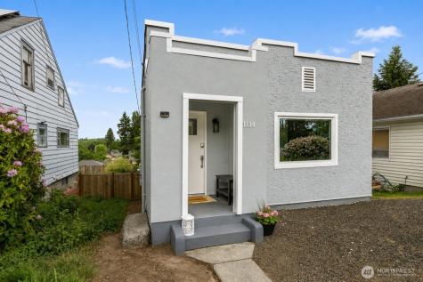 1114 Marguerite Bremerton WA 98337
