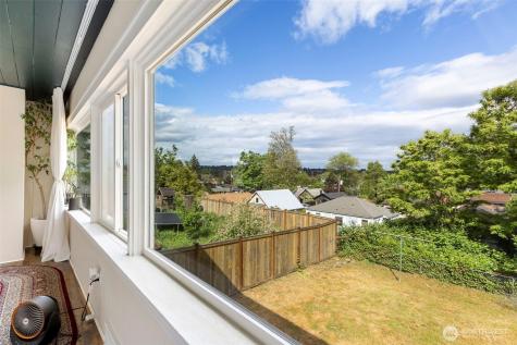 1114 Marguerite Avenue Bremerton WA 98337