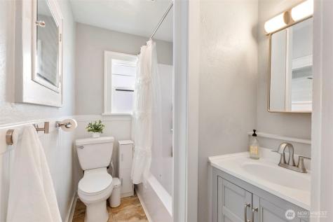1114 Marguerite Avenue Bremerton WA 98337