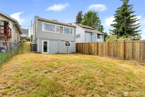 1114 Marguerite Avenue Bremerton WA 98337