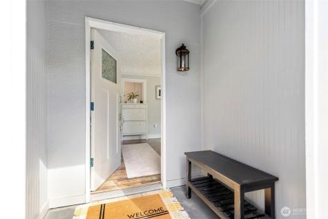 1114 Marguerite Avenue Bremerton WA 98337