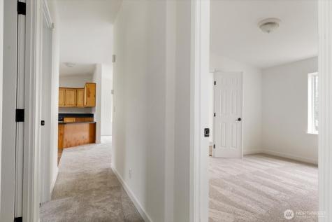 954 Shawn Avenue Oak Harbor WA 98277