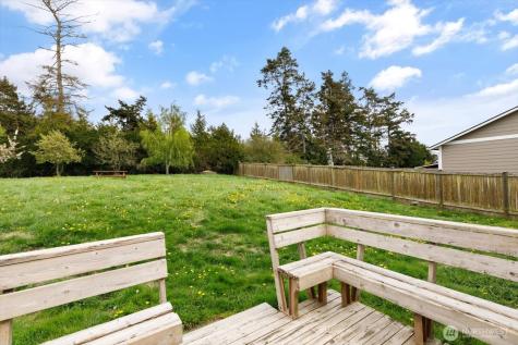 954 Shawn Avenue Oak Harbor WA 98277