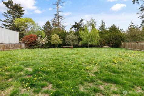 954 Shawn Avenue Oak Harbor WA 98277