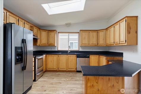 954 Shawn Avenue Oak Harbor WA 98277