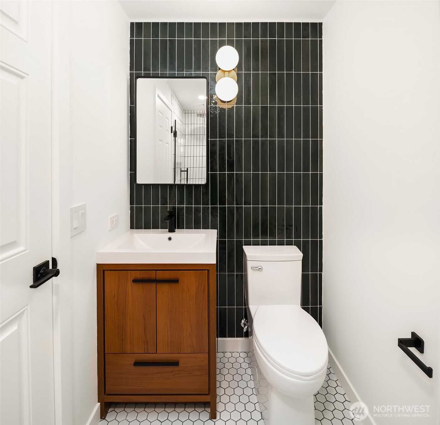 24024 95th Place W Edmonds WA 98020