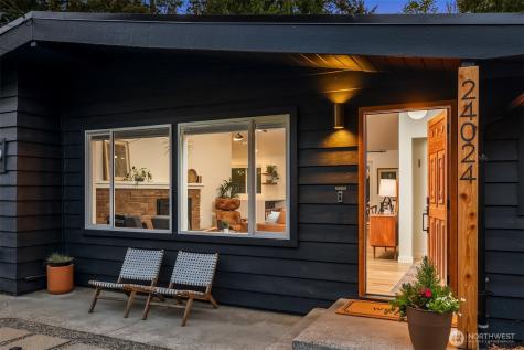 24024 95th Place W Edmonds WA 98020