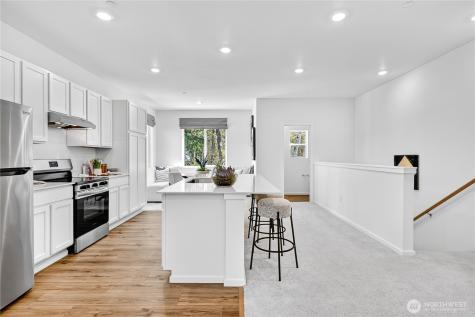 34196 Emerald Ridge Avenue SE Black Diamond WA 98010
