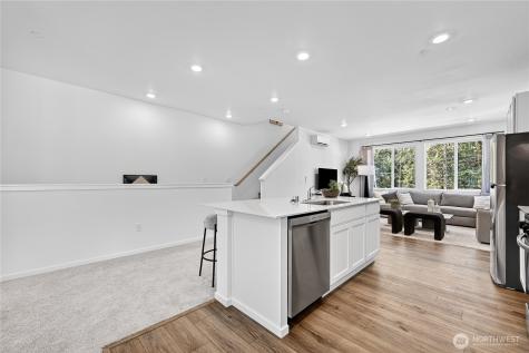 34196 Emerald Ridge Avenue SE Black Diamond WA 98010