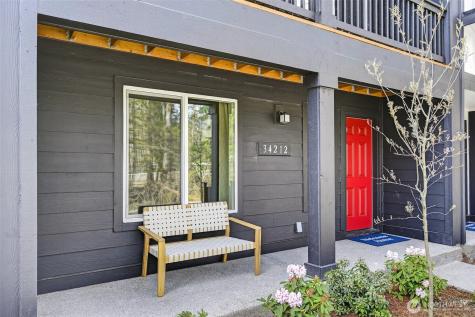 34196 Emerald Ridge Avenue SE Black Diamond WA 98010