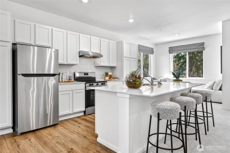 34196 Emerald Ridge Avenue SE Black Diamond WA 98010