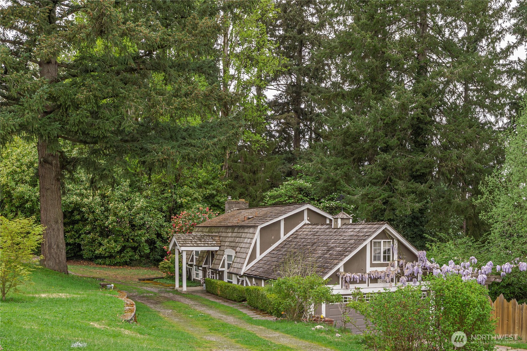 12404 NE 6th Place Bellevue WA 98005
