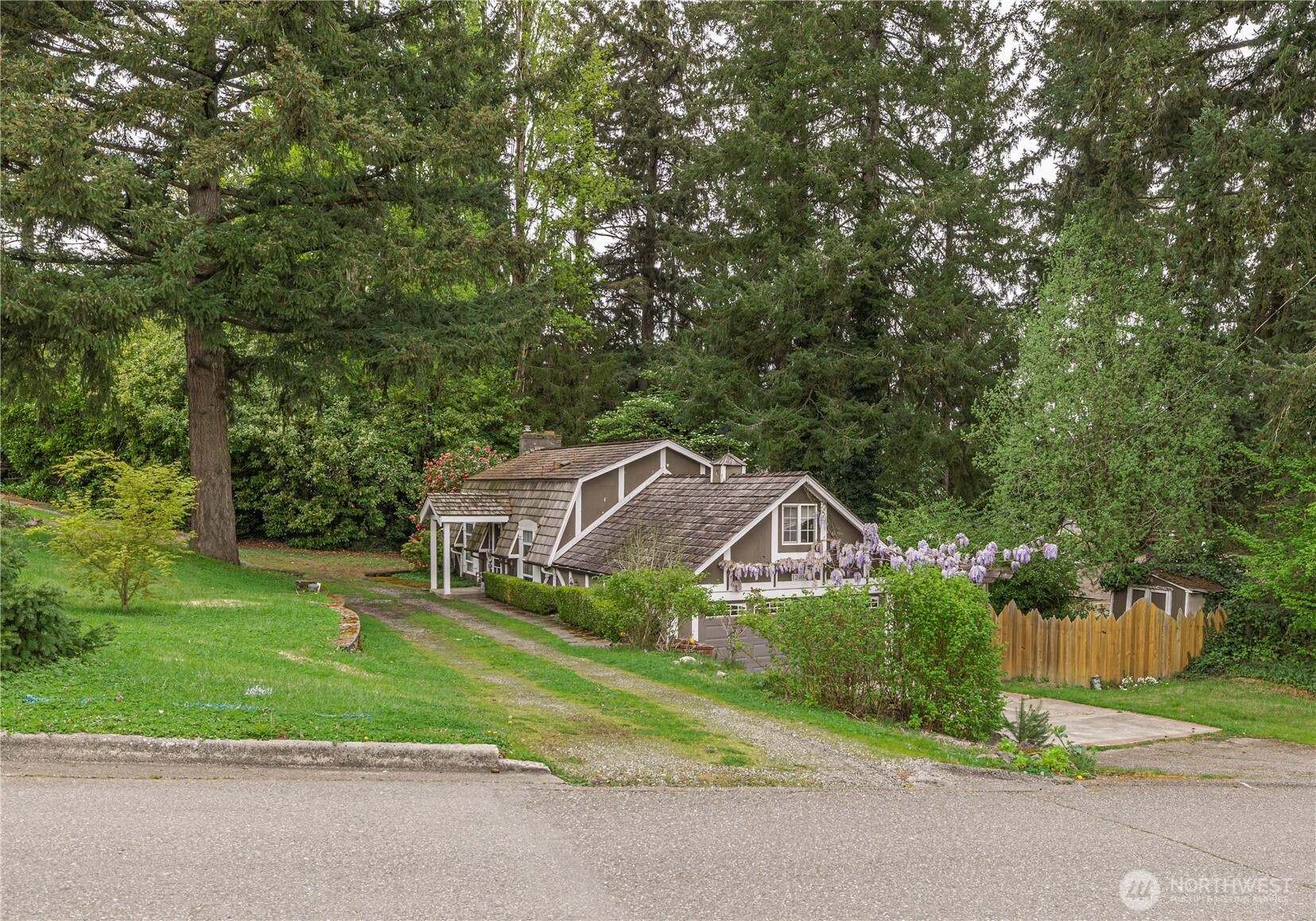 12404 NE 6th Place Bellevue WA 98005