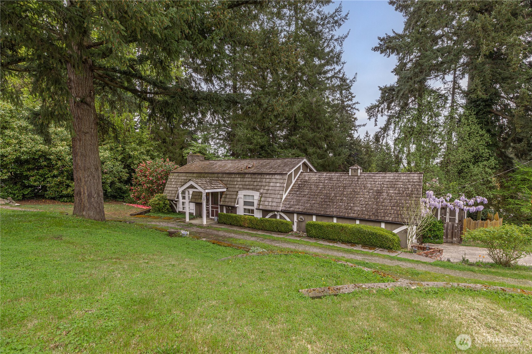 12404 NE 6th Place Bellevue WA 98005
