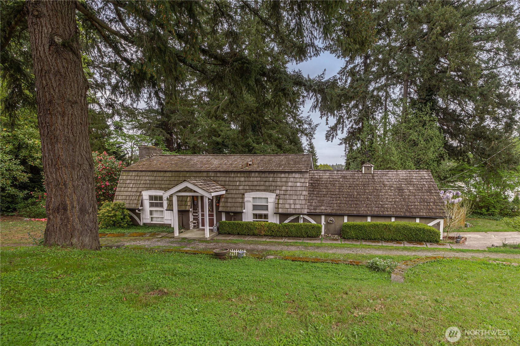 12404 NE 6th Place Bellevue WA 98005