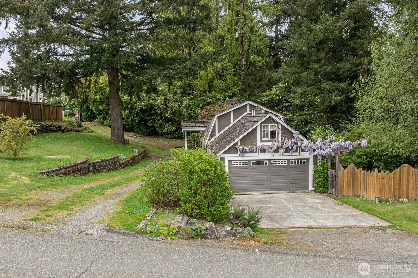 12404 NE 6th Place Bellevue WA 98005