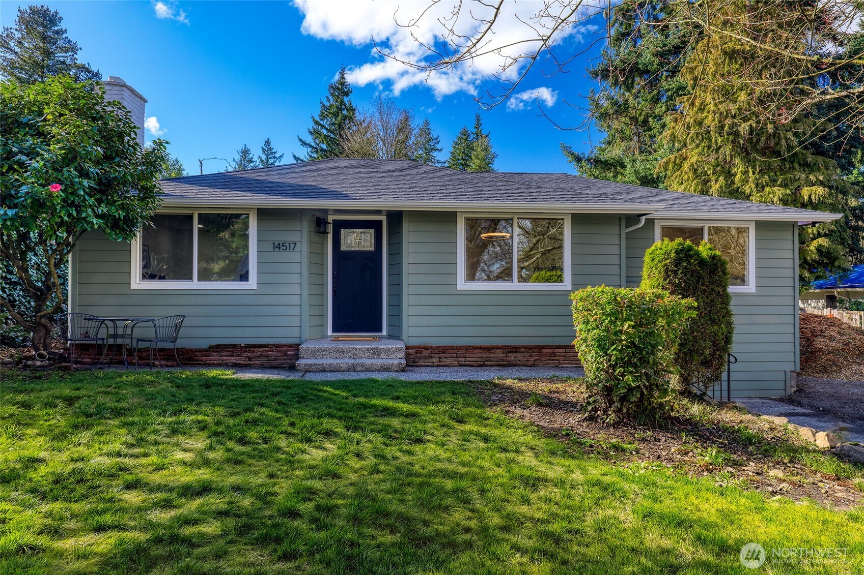 14517 Meridian Avenue N Shoreline WA 98133