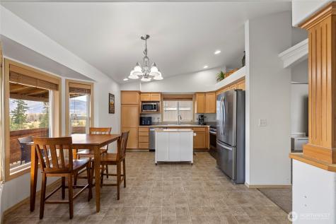 1240 Arrezo Drive Sedro Woolley WA 98284