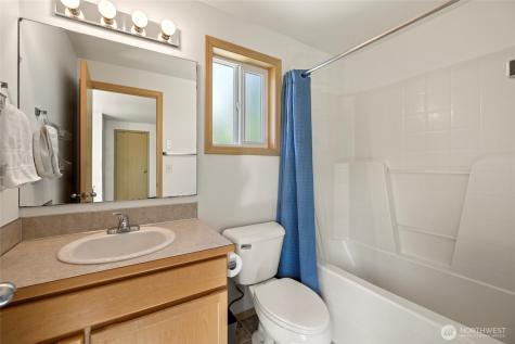1240 Arrezo Drive Sedro Woolley WA 98284