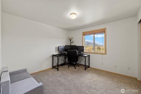 1240 Arrezo Drive Sedro Woolley WA 98284