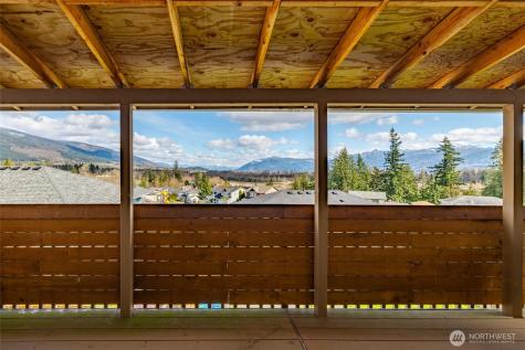 1240 Arrezo Drive Sedro Woolley WA 98284