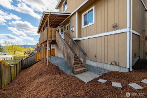 1240 Arrezo Drive Sedro Woolley WA 98284