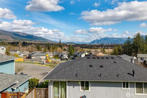 1240 Arrezo Drive Sedro Woolley WA 98284