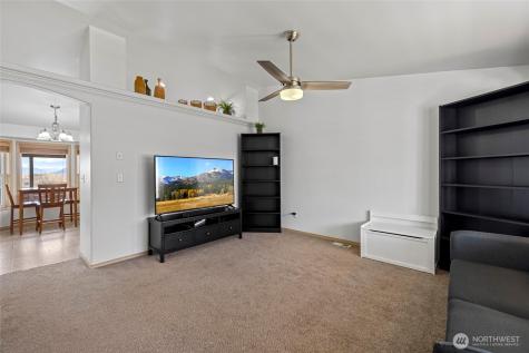 1240 Arrezo Drive Sedro Woolley WA 98284