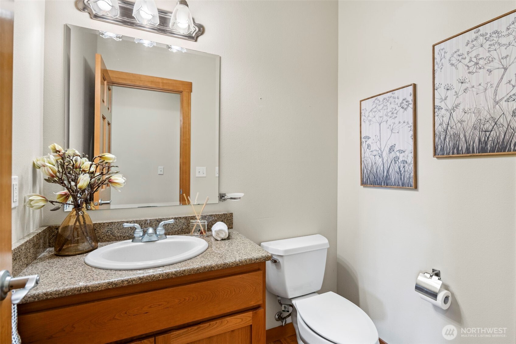 1987 NW Rampart Ridge Court Bremerton WA 98311