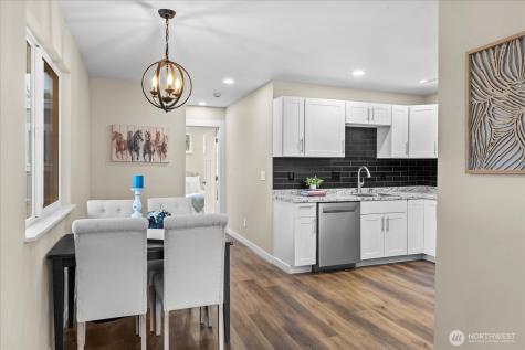 14322 Admiralty Way Lynnwood WA 98087