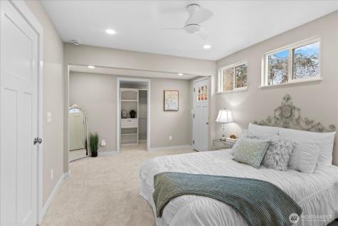 14322 Admiralty Way Lynnwood WA 98087