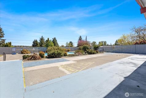 14322 Admiralty Way Lynnwood WA 98087