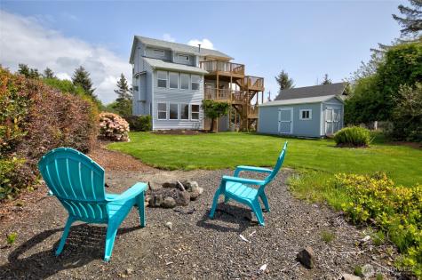 124 S Razor Clam Drive SW Ocean Shores WA 98569