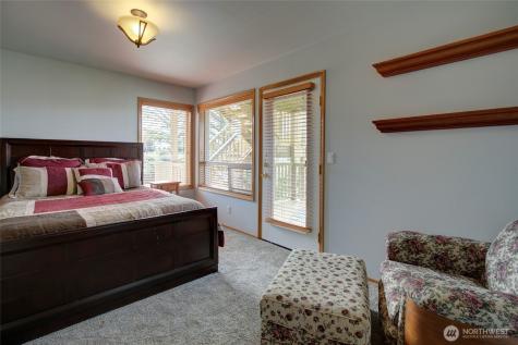 124 S Razor Clam Drive SW Ocean Shores WA 98569