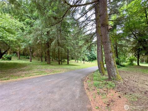 818 NW 359th Street La Center WA 98629